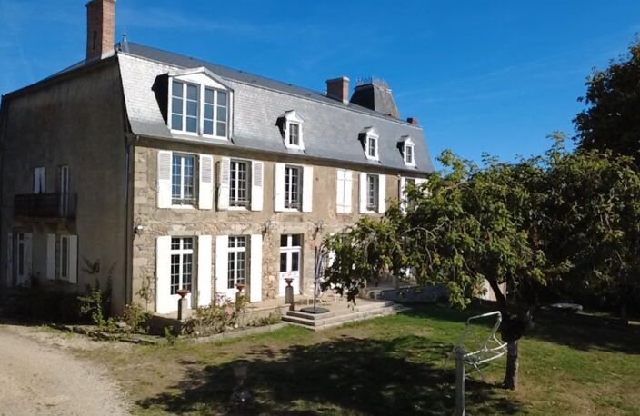 Château du XVIᵉ siècle à Aigurande - 600 m² habitables - 9 ha de prairies et bois – Pays de George Sand Indre (36) 599 000 € — photo 3