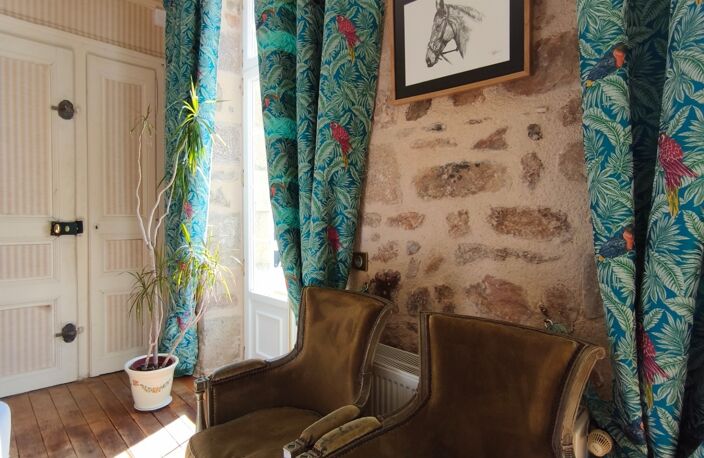 Château du XVIᵉ siècle à Aigurande - 600 m² habitables - 9 ha de prairies et bois – Pays de George Sand Indre (36) 599 000 € — photo 4