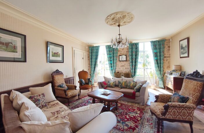 Château du XVIᵉ siècle à Aigurande - 600 m² habitables - 9 ha de prairies et bois – Pays de George Sand Indre (36) 599 000 € — photo 5