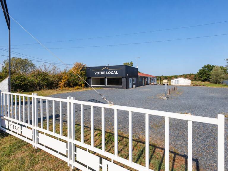 Local Commercial / Artisanal 475 m2 à vendre DIGOIN (71), accès direct RCEA et A 89 à 3 min — photo 1