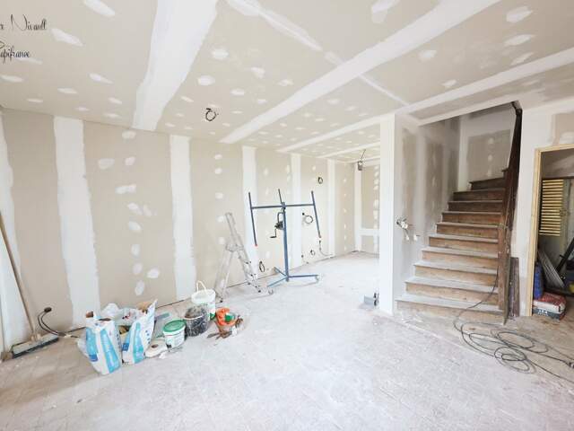 Maison à vendre 3 pièces proche de CHEILLY LES MARANGES (71) — photo du bien