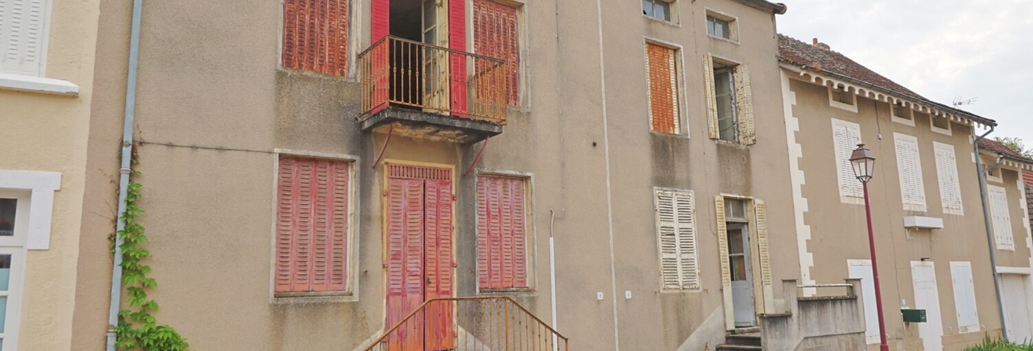 Maison 5 Pièces 160 m² à vendre à Saint-Sernin-du-Plain (71510)