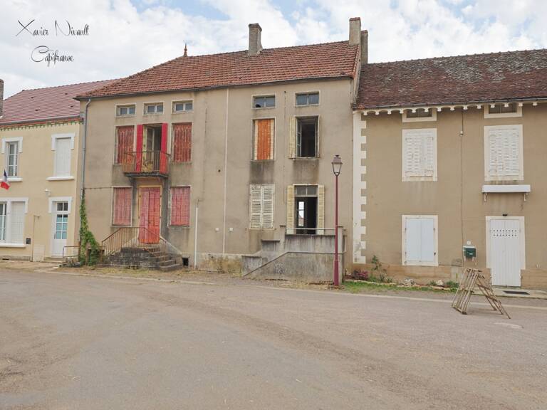 Maison à vendre 10 pièces SAINT SERNIN DU PLAIN (71) — photo 1