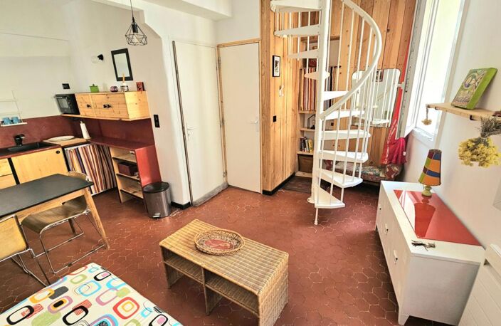 Duplex au 1er étage dans une petite copropriété de 3 lots à Claviers, Var — photo 4