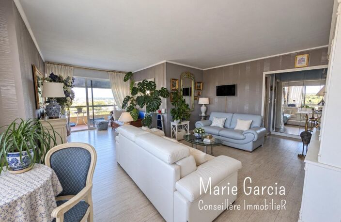 Nîmes Montaury  T2 bis 75 m², 2 terrasses — photo 2