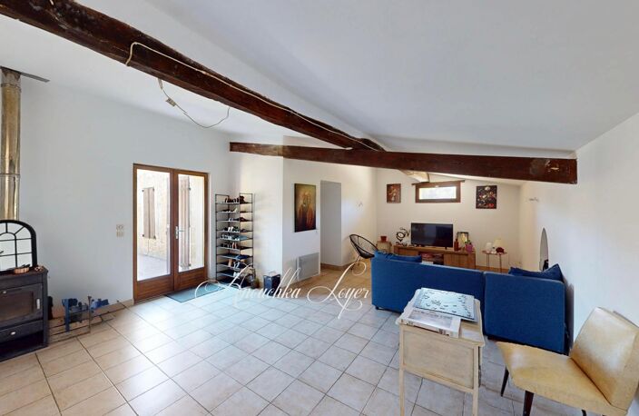 Maison avec jardin et garage — photo 2