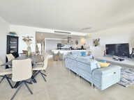 RIVE SUD Agosta Plage - Superbe T3 traversant vue mer + Gara — photo 4