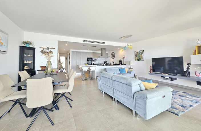 RIVE SUD Agosta Plage - Superbe T3 traversant vue mer + Gara — photo 4