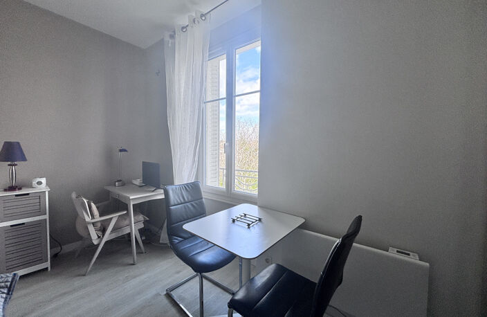 Châtel-Guyon centre Studio à louer — photo 5