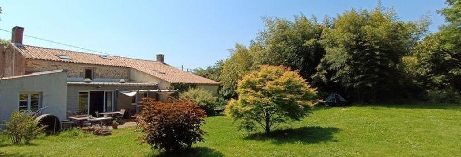 Maison 6 Pièces 219 m² à vendre à Aubigny-Les Clouzeaux (85430)