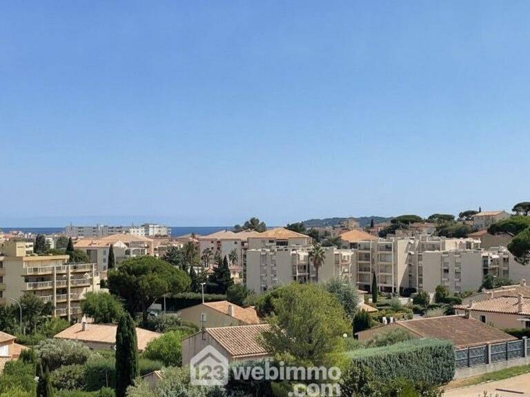 Appartement - 63m² - Sainte-Maxime — photo 1