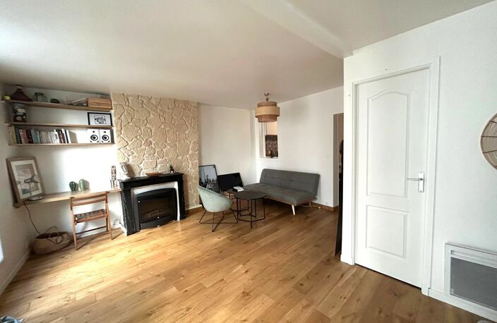 APPARTEMENT F1 75018 — photo 2