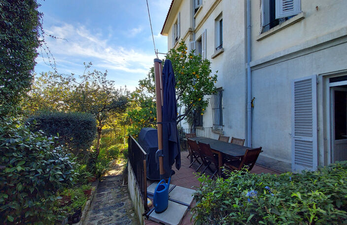 Ajaccio centre ville maison de Maître de 320m2 garage vue me — photo 2
