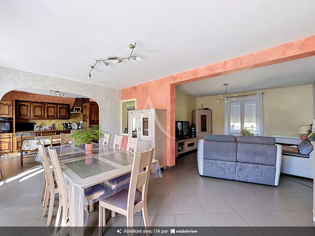 Maison Chateau Gontier Sur Mayenne, 3 chambres, garage, jardin — photo du bien