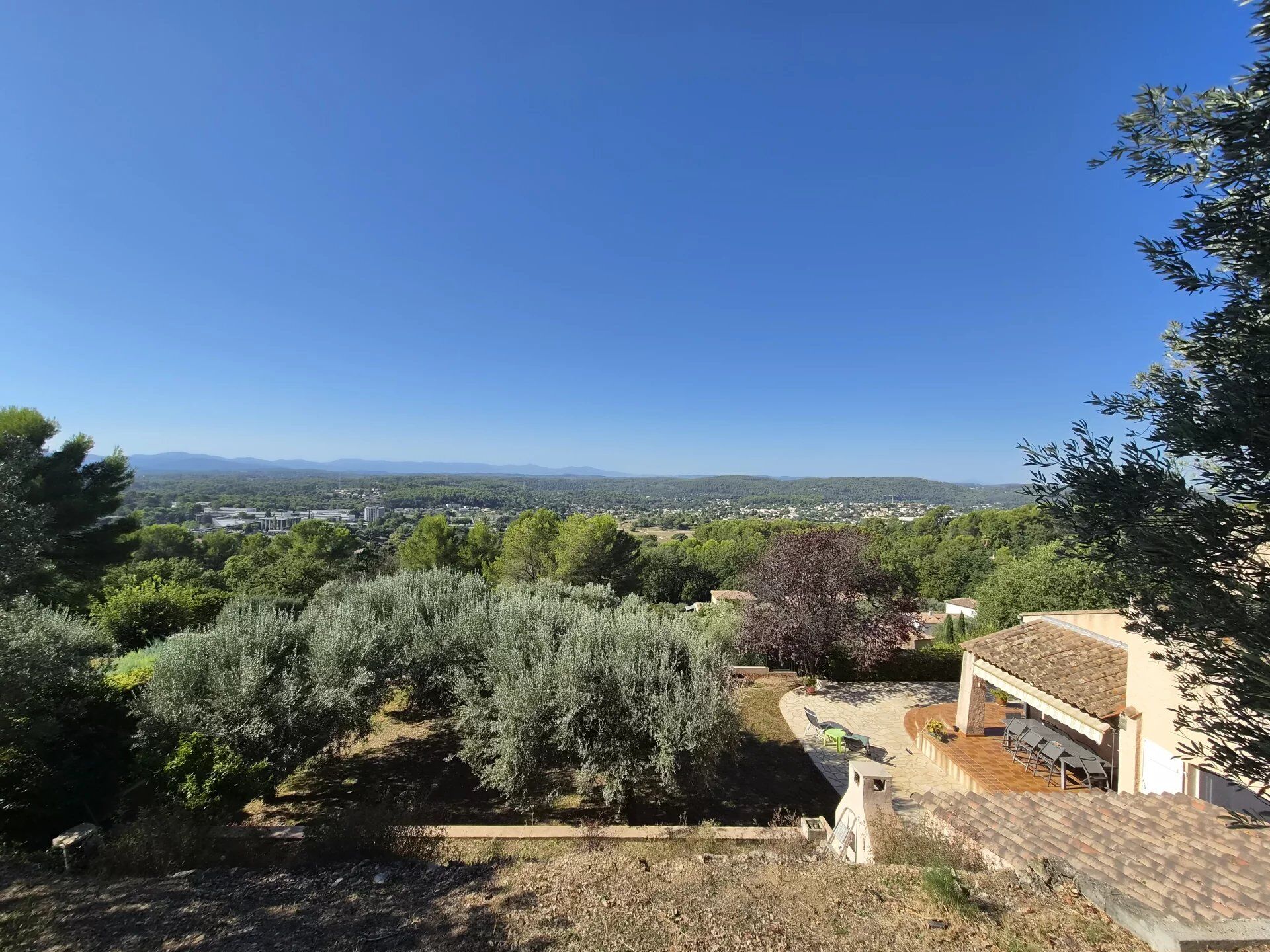 Maison 5 pièces 140 m² · à Draguignan · 140 m² · 450 000 €