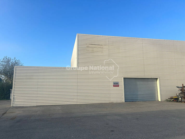 Local d'activité - Entrepôt Orange 300 m2 — photo 1