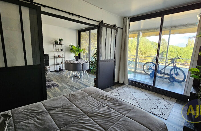 T3 Lumineux Arcachon : Loggia XXL 12 m² et vue dégagée — photo 4