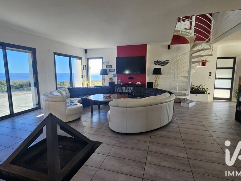 Vente Maison/villa 11 pièces — photo 1