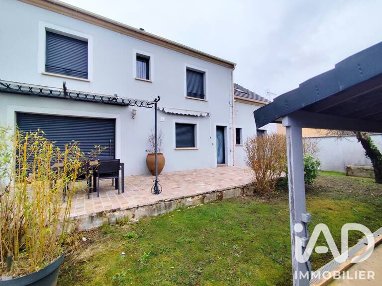 Vente Maison/villa 8 pièces — photo 1