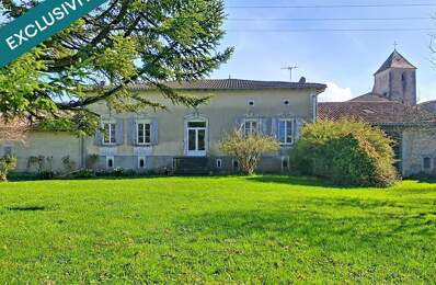 Bien rare : ancienne ferme du XVIII? siècle avec dépendances et grand terrain arboré à Barbezieux-Saint-Hilaire. — photo du bien