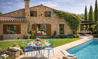 Maison 15 Pièces 328 m² à vendre à Gordes (84220)