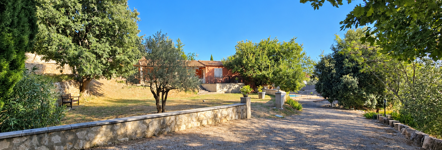 Maison 7 Pièces 126 m² à vendre à Laudun-l'Ardoise (30290)