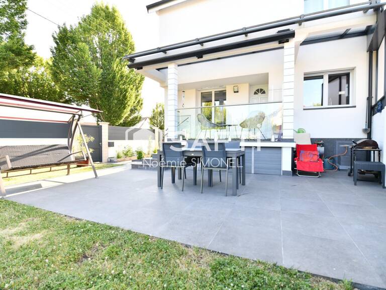 Maison familiale plus de 184 m² avec sous-sol total aménagé, système de chauffage énergie renouvelable présentant de belles prestations !!!! — photo 1