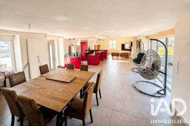 Maison 8 pièces 449000 €