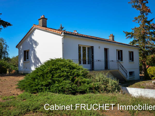Axe CHANTONNAY - BOURNEZEAU - Grande maison de famille — photo du bien