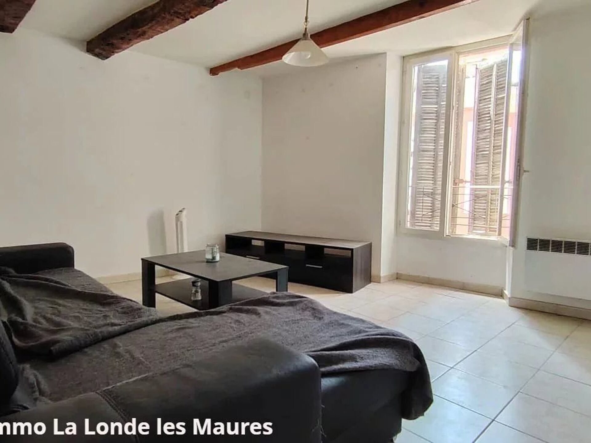 Acheter maison de 10 pièces 280 m² 254 400 € à La Roquebrussanne (83136) : une annonce Arthurimmo.com — 2