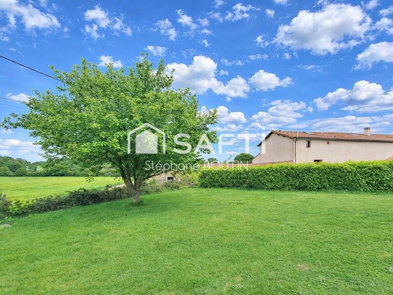 Plain-pied  85 m²  Terrain 1 000 m²  À 9 min de Pouzauges — photo 1