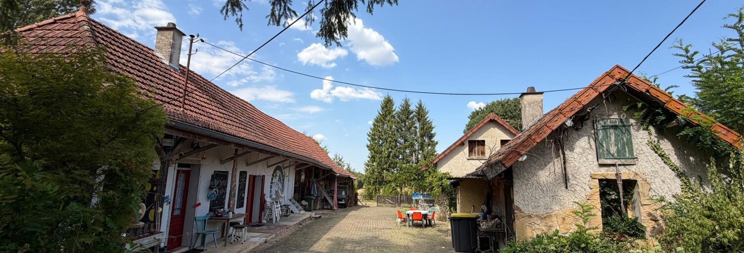Maison 8 Pièces 186 m² à vendre à Saint-Germain-du-Bois (71330)