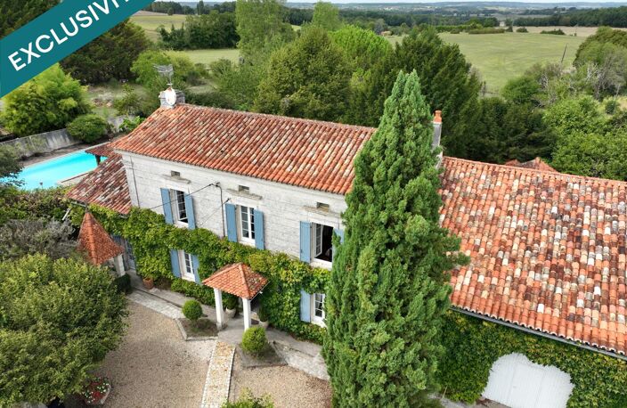 ENSEMBLE IMMOBILIER  207 M²  4 CHAMBRES  GRANGE 150 M²  DÉPENDANCE 200 M²  PISCINE  1,86 HECTARE - VERGER - PUITS — photo 3