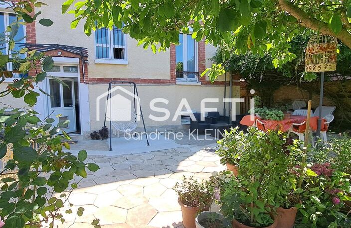 Maison de ville, 173 m², 9 pièces avec jardin, garage et dépendance — photo 3