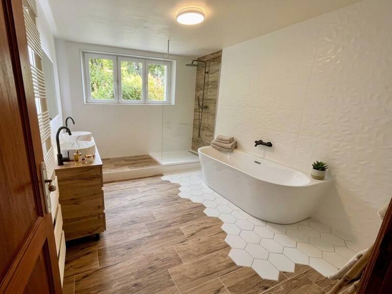 Maison Familiale de 230 s² sur 1 190 M² de terrain — photo 1