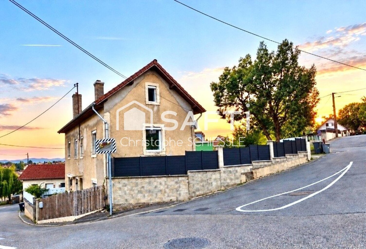 Maison T5 de 145 m2 avec appartement en sous-plex T2 de 45 m2 — photo 1
