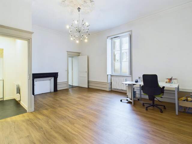 Appartement à fort potentiel  Idéal pour un investissement ou un projet personnalisé ! — photo du bien