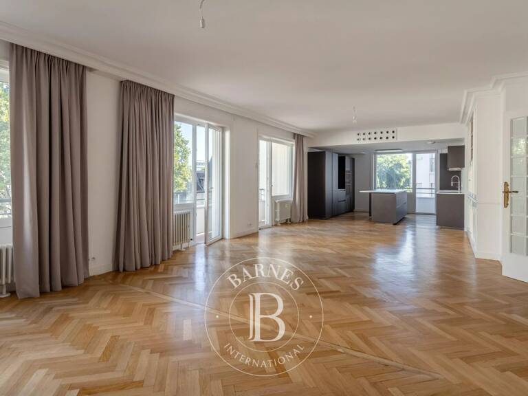 Lyon 6 -Tête D'Or - Appartement de 170 m² environ -  4 Chambres - Garage — photo 1
