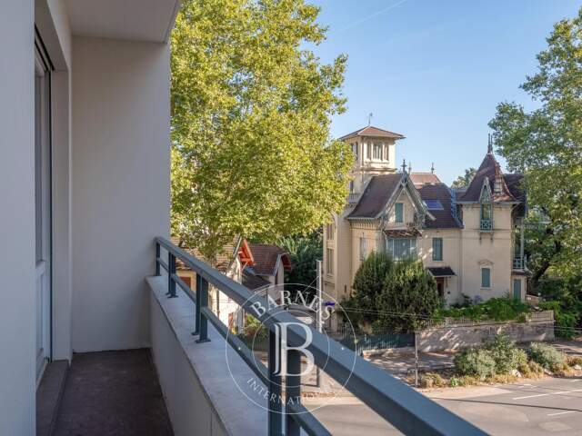 Lyon 6 -Tête D'Or - Appartement de 170 m² environ -  4 Chambres - Garage — photo du bien