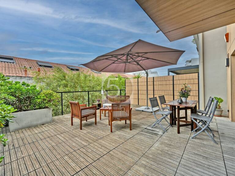 SUPERBE APPARTEMENT CONTEMPORAIN — photo 1