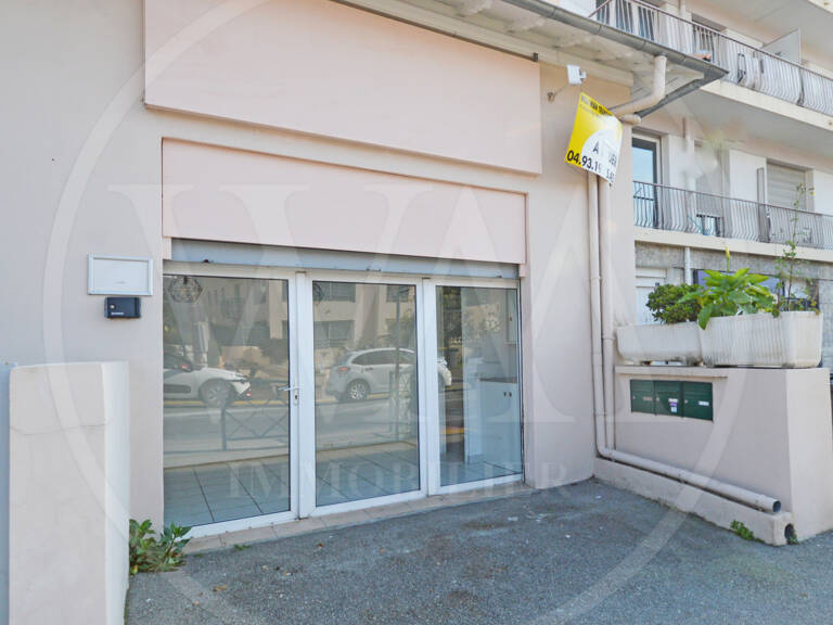 Rare Cros de Cagnes, Local commercial avec vitrine en rez de — photo 1