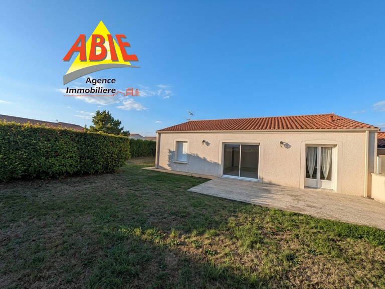 BENET : pavillon 3 chambres avec terrain de 530 m2 — photo 1
