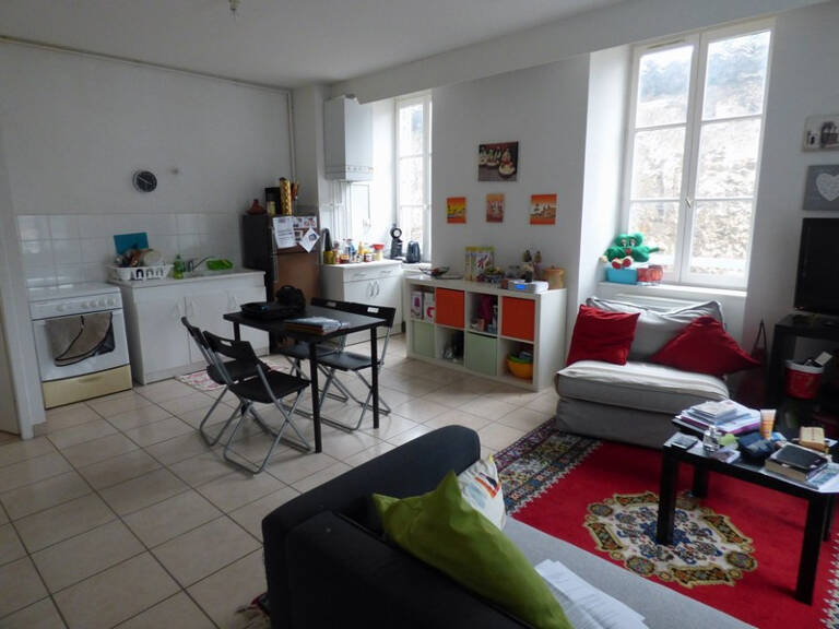 Proche centre-ville - Appartement avec cave — photo 1
