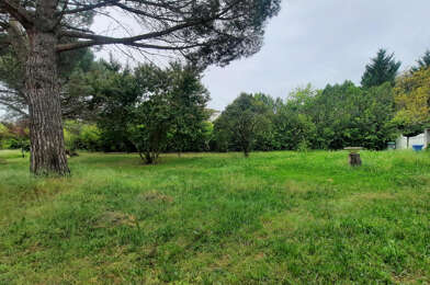 Maison 6 pièces 1450 €