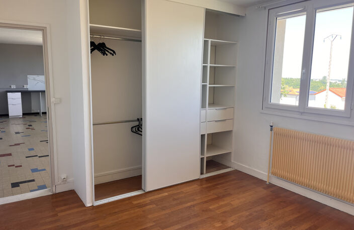 Appartement T3 MORNANT — photo 4