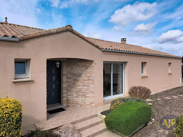 Maison Treize Septiers 6 pièce(s) 127.75 m2 — photo du bien