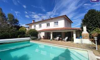 Maison 6 Pièces 205 m² à vendre à Saint-Jean-du-Falga (09100)