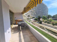 MARINA BAIE DES ANGES  - BEL APPARTEMENT 3/4 PIÈCES AVEC TERRASSE ET VUE DÉGAGÉE — photo 4