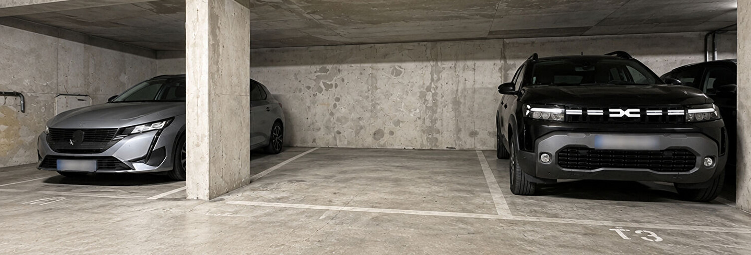 Garage   m² à vendre à Saint-Laurent-du-Var (06700)