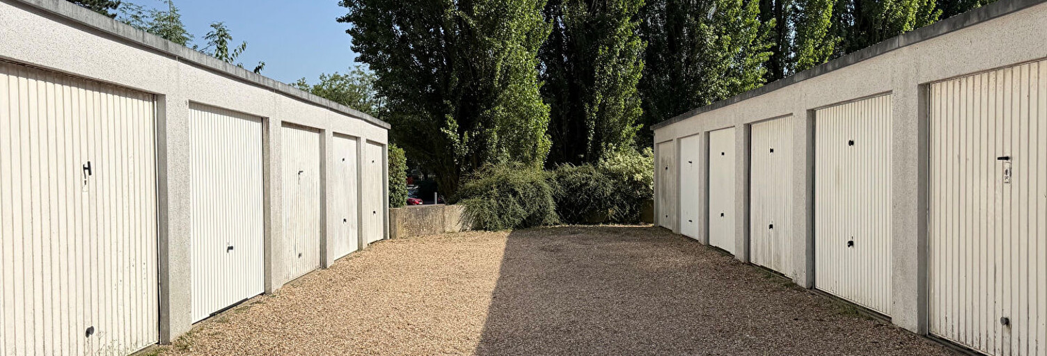 Garage  13 m² à vendre à Bihorel (76420)